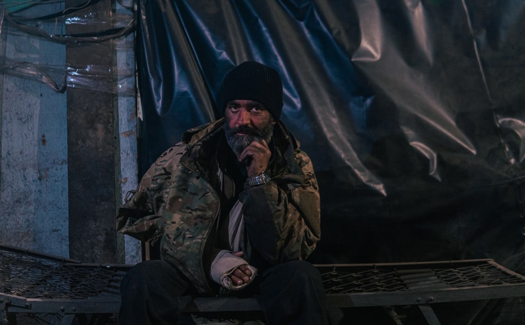 Megszületett a megállapodás Mariupolban! Elszállítják a sebesülteket az Azovsztal bunkereiből!